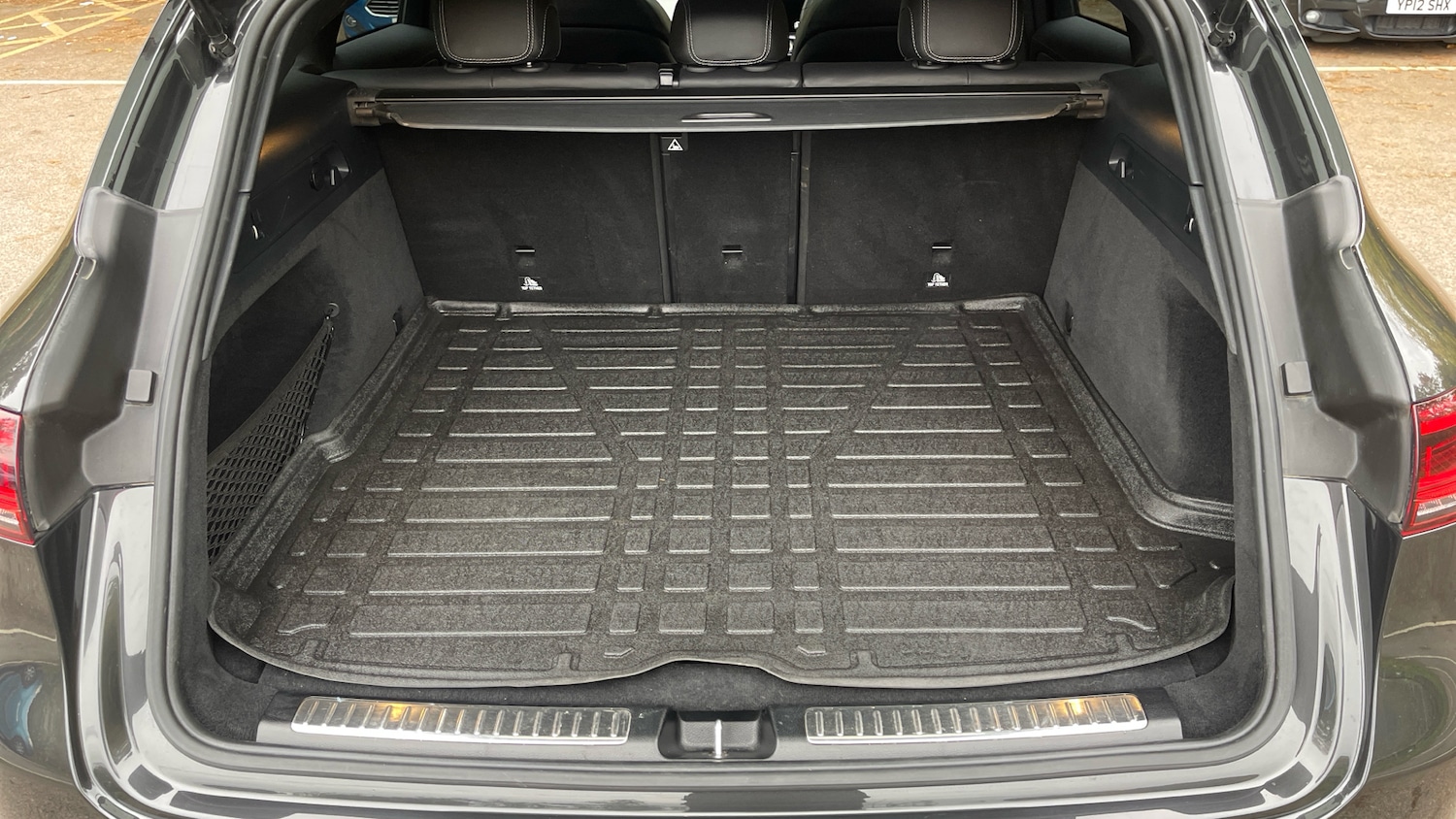 Used Mercedes-Benz EQC 2022 for sale - 76421755: Photo 4