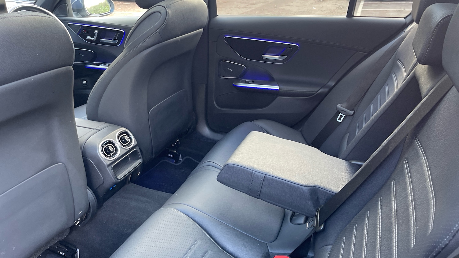 Used Mercedes-Benz C Class 2024 for sale - 76687068: Photo 30