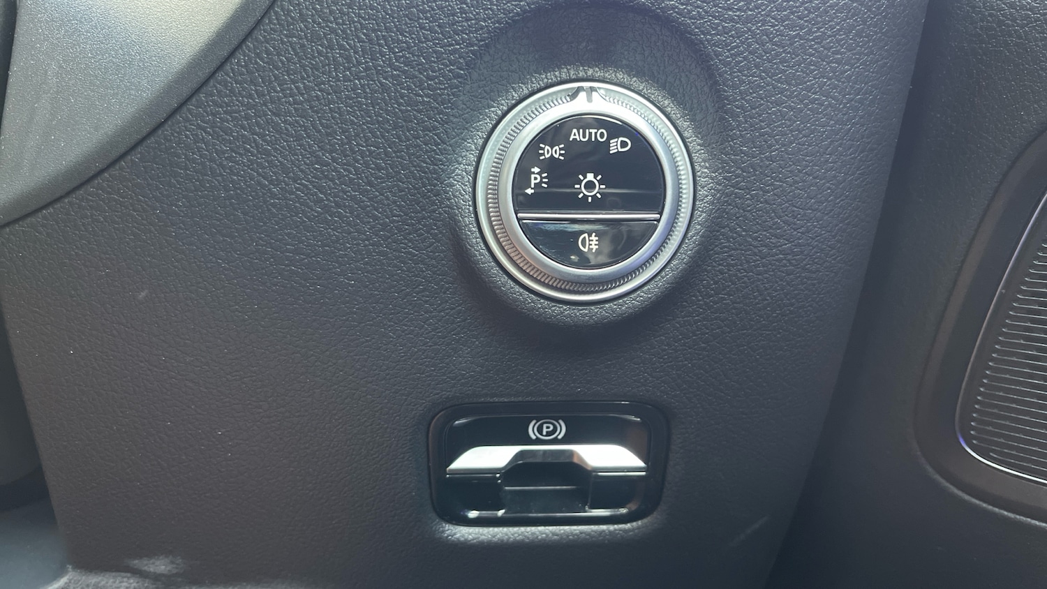 Used Mercedes-Benz C Class 2024 for sale - 76687068: Photo 37