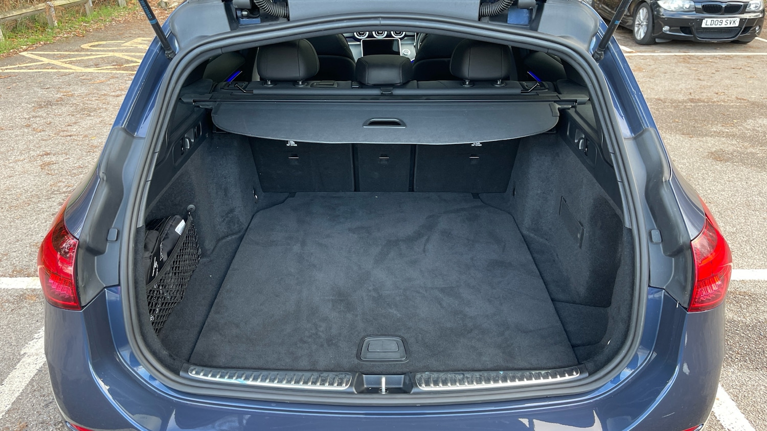 Used Mercedes-Benz C Class 2024 for sale - 76687068: Photo 4