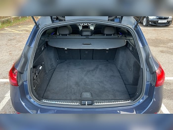 Used Mercedes-Benz C Class 2024 for sale - 76687068: Photo