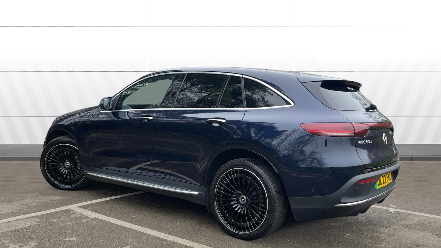 Used Mercedes-Benz EQC 2022 for sale - 77817900: Photo 2