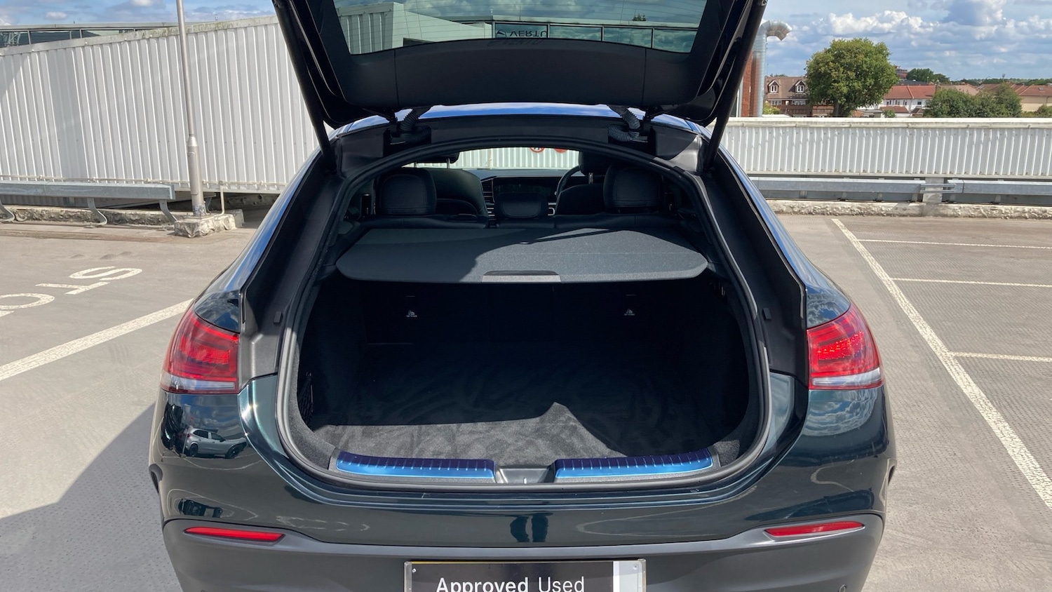 Used Mercedes-Benz GLE 2023 for sale - 76792901: Photo 4