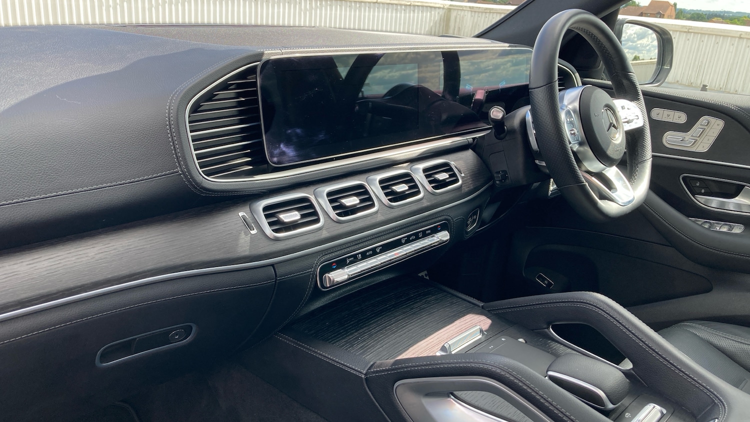 Used Mercedes-Benz GLE 2023 for sale - 76792901: Photo 9