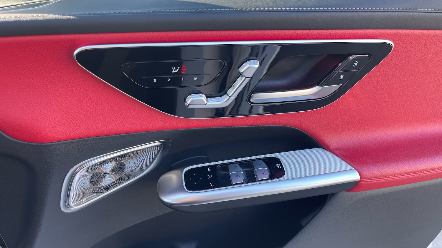 Used Mercedes-Benz GLC 2023 for sale - 76384886: Photo 37