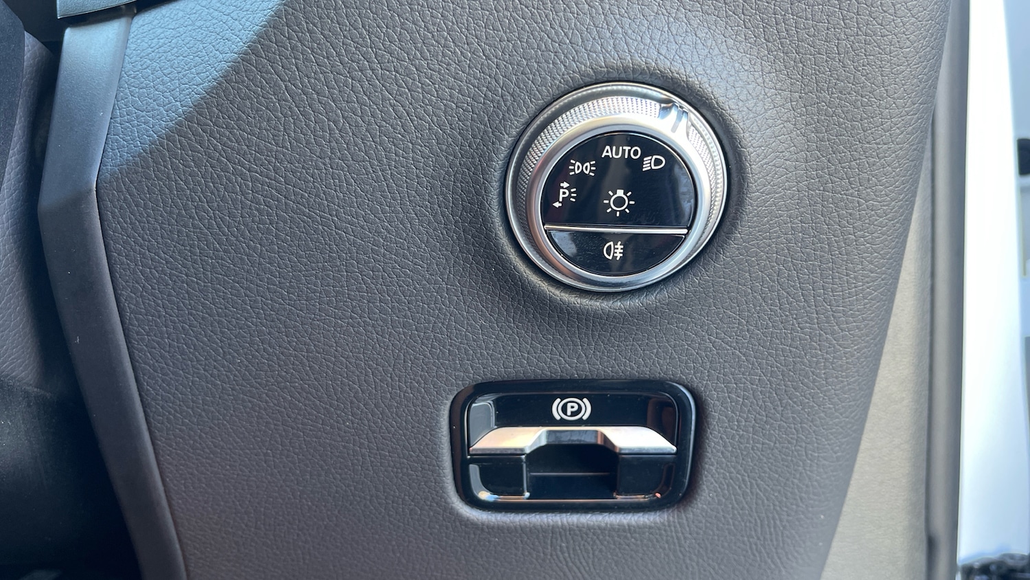 Used Mercedes-Benz GLC 2023 for sale - 76384886: Photo 38