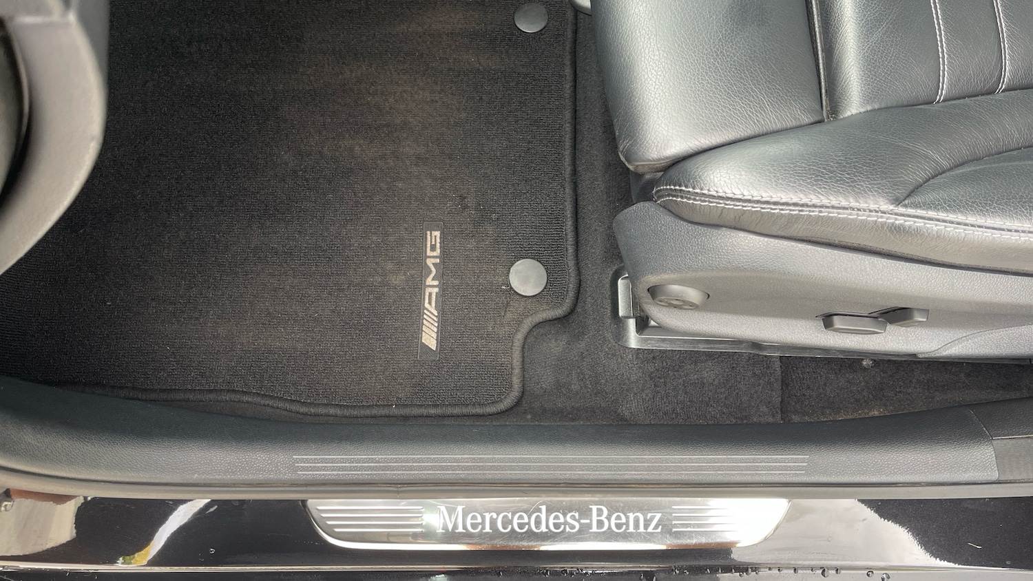Used Mercedes-Benz GLC 2020 for sale - 76299286: Photo 32