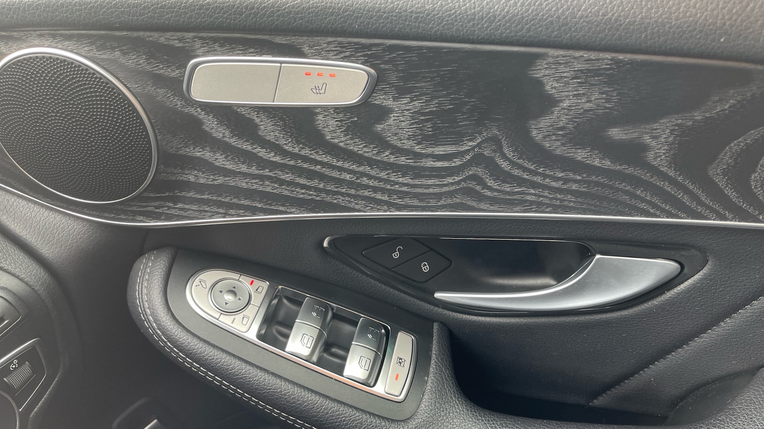 Used Mercedes-Benz GLC 2020 for sale - 76299286: Photo 35