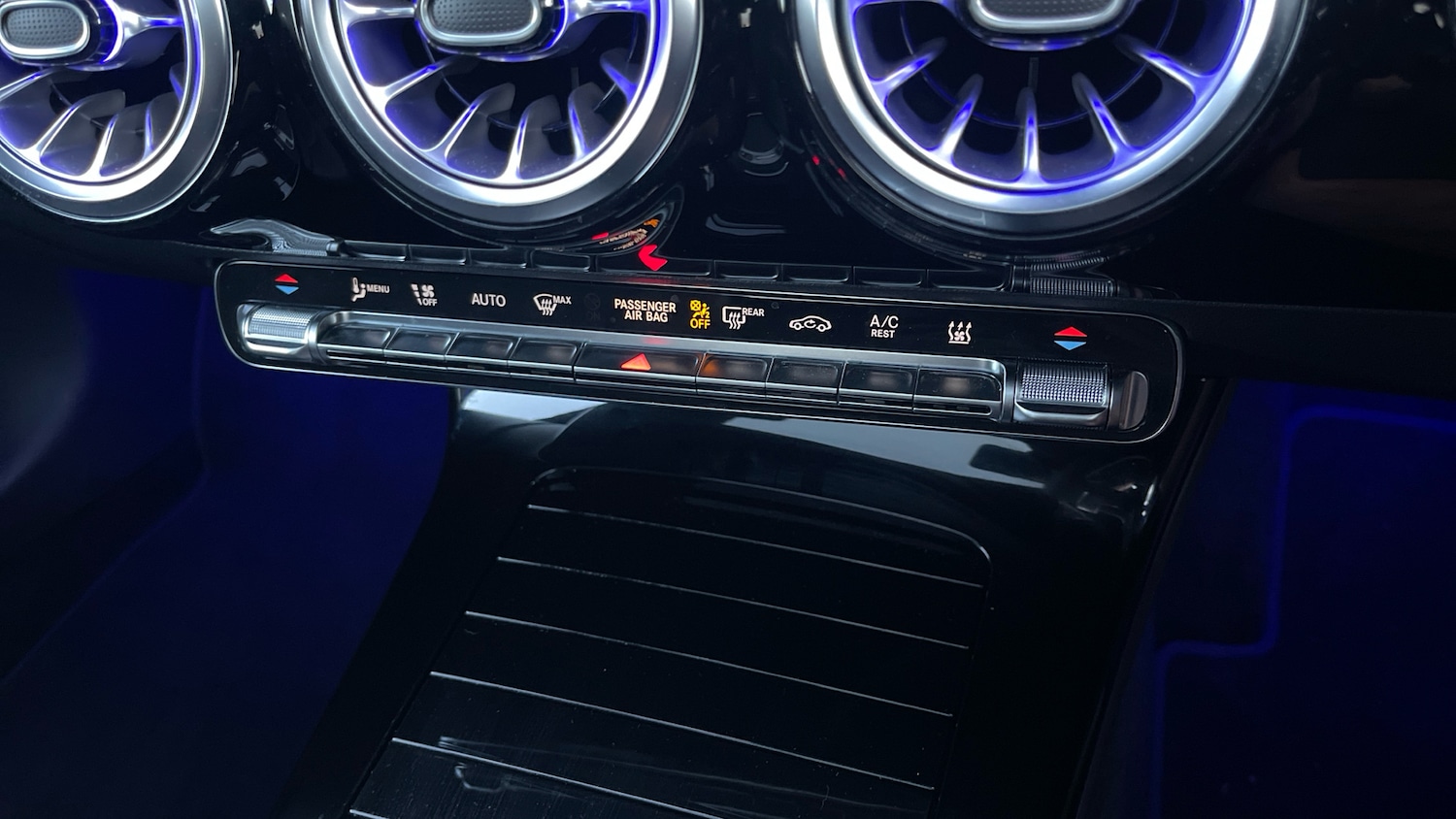 Used Mercedes-Benz CLA 2025 for sale - 76974190: Photo 39