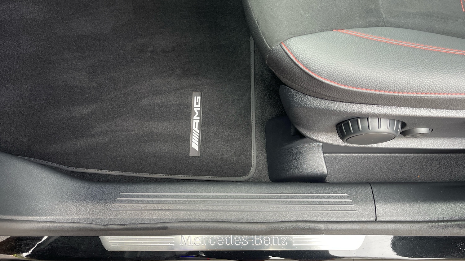 Used Mercedes-Benz GLB 2025 for sale - 77325997: Photo 33