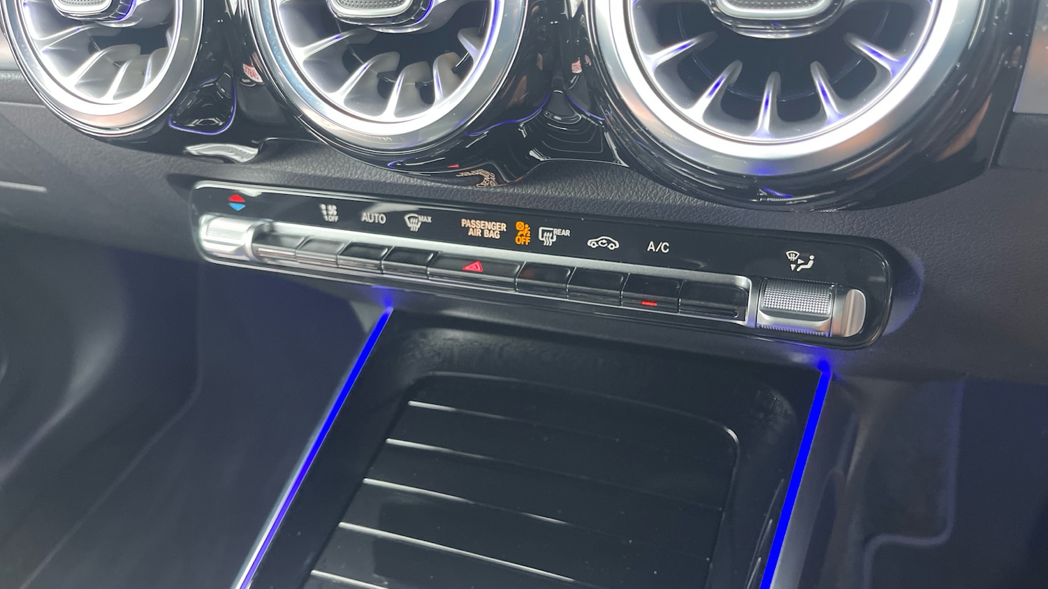 Used Mercedes-Benz GLB 2025 for sale - 77325997: Photo 39