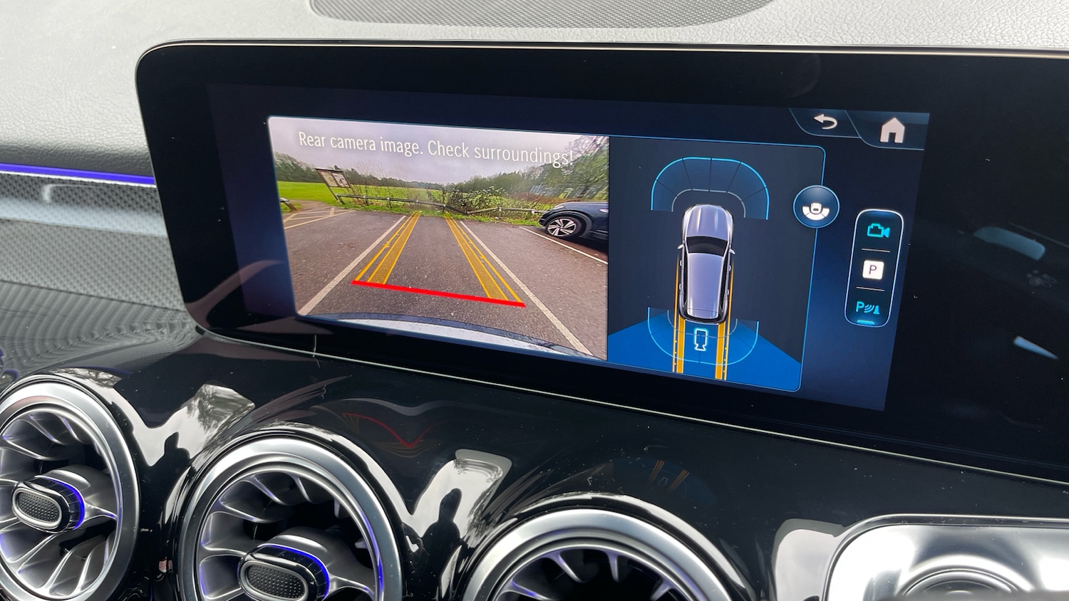 Used Mercedes-Benz GLB 2025 for sale - 77325997: Photo 45