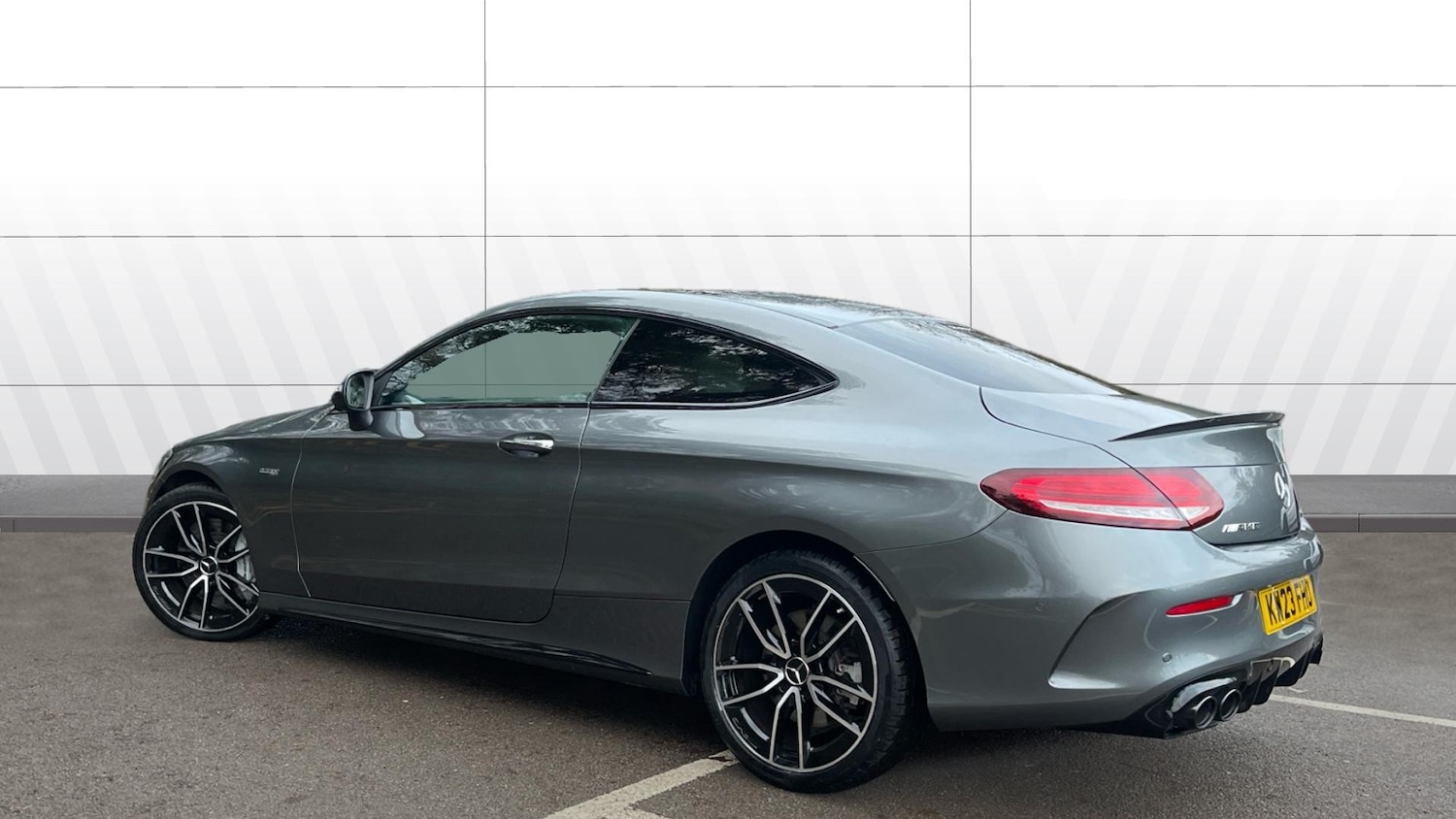 Used Mercedes-Benz C Class 2023 for sale - 77312186: Photo 2