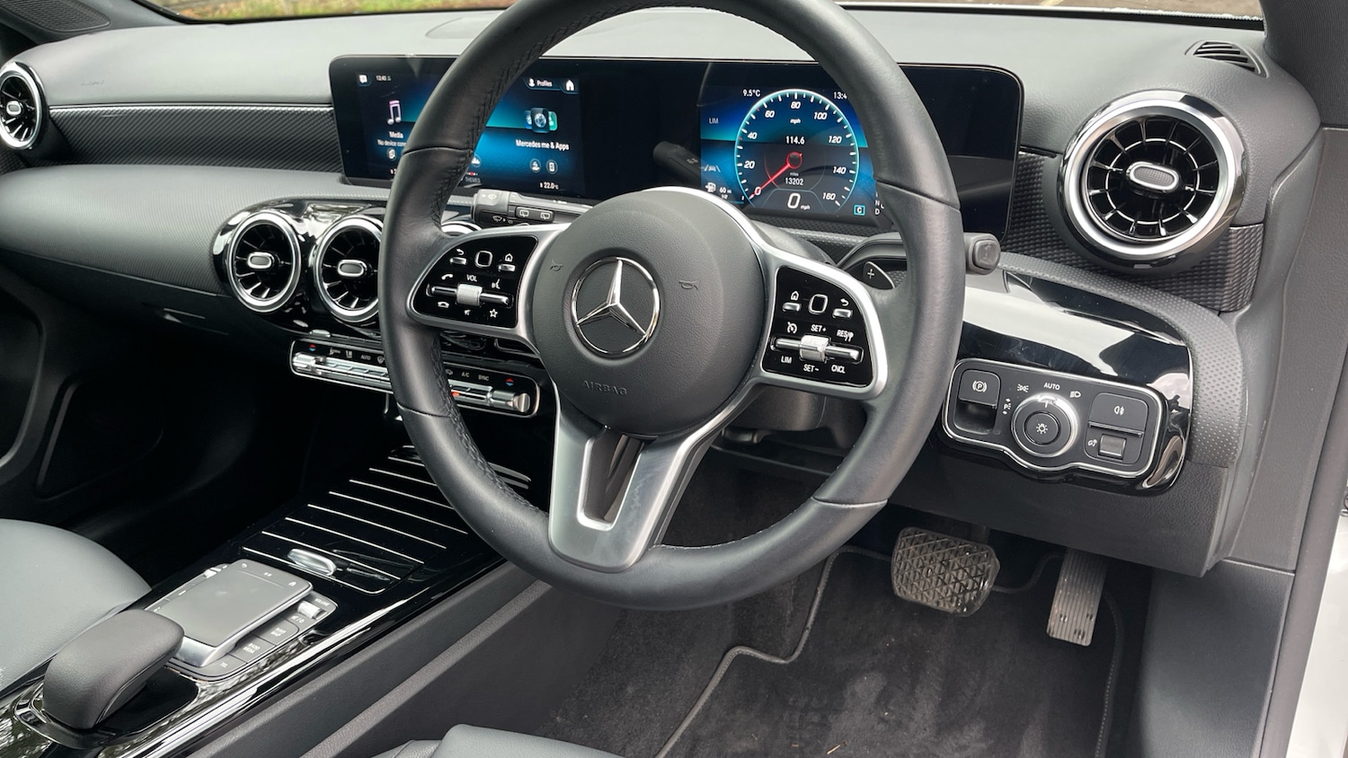 Used Mercedes-Benz A-Class 2022 for sale - 77641208: Photo 11