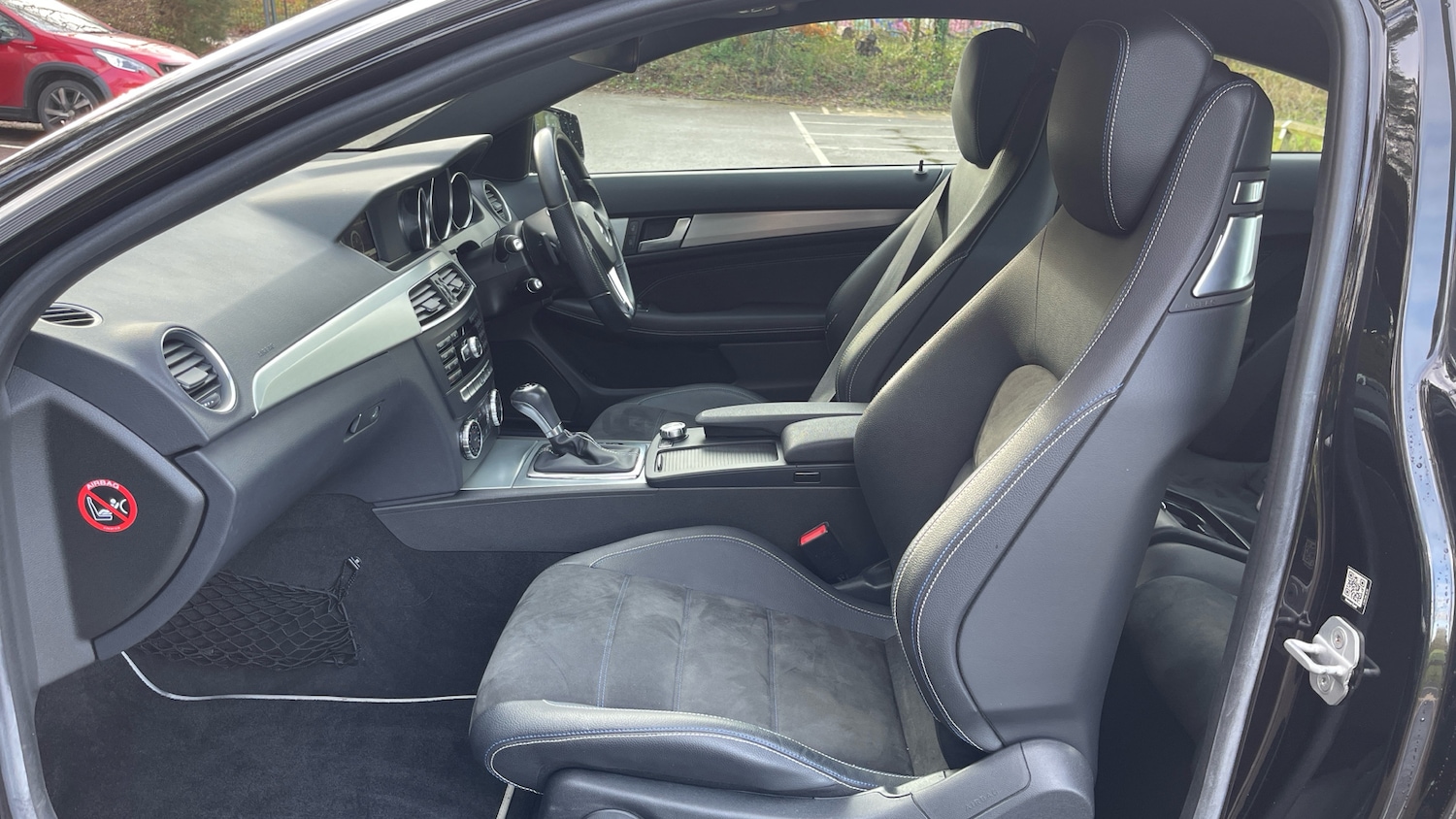 Used Mercedes-Benz C Class 2014 for sale - 77403772: Photo 32