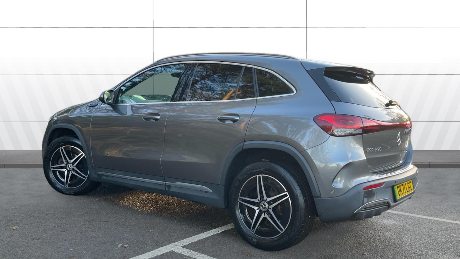 Used Mercedes-Benz EQA 2022 for sale - 76777934: Photo 2