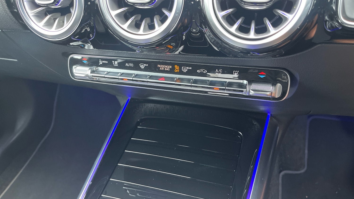 Used Mercedes-Benz GLA 2024 for sale - 76896787: Photo 39