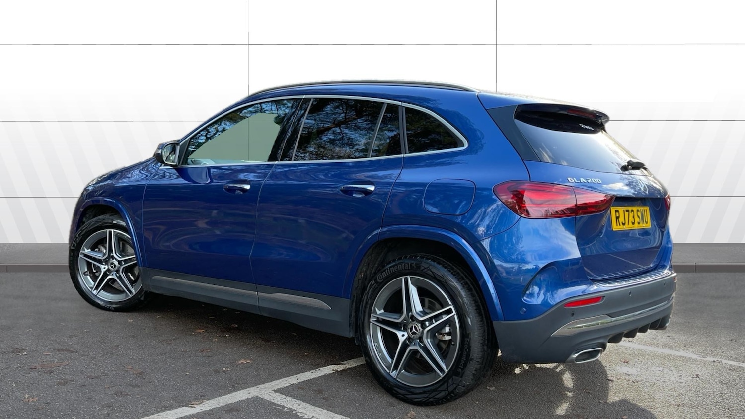 Used Mercedes-Benz GLA 2023 for sale - 76565328: Photo 2