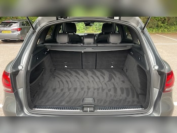 Used Mercedes-Benz GLC 2021 for sale - 75545867: Photo