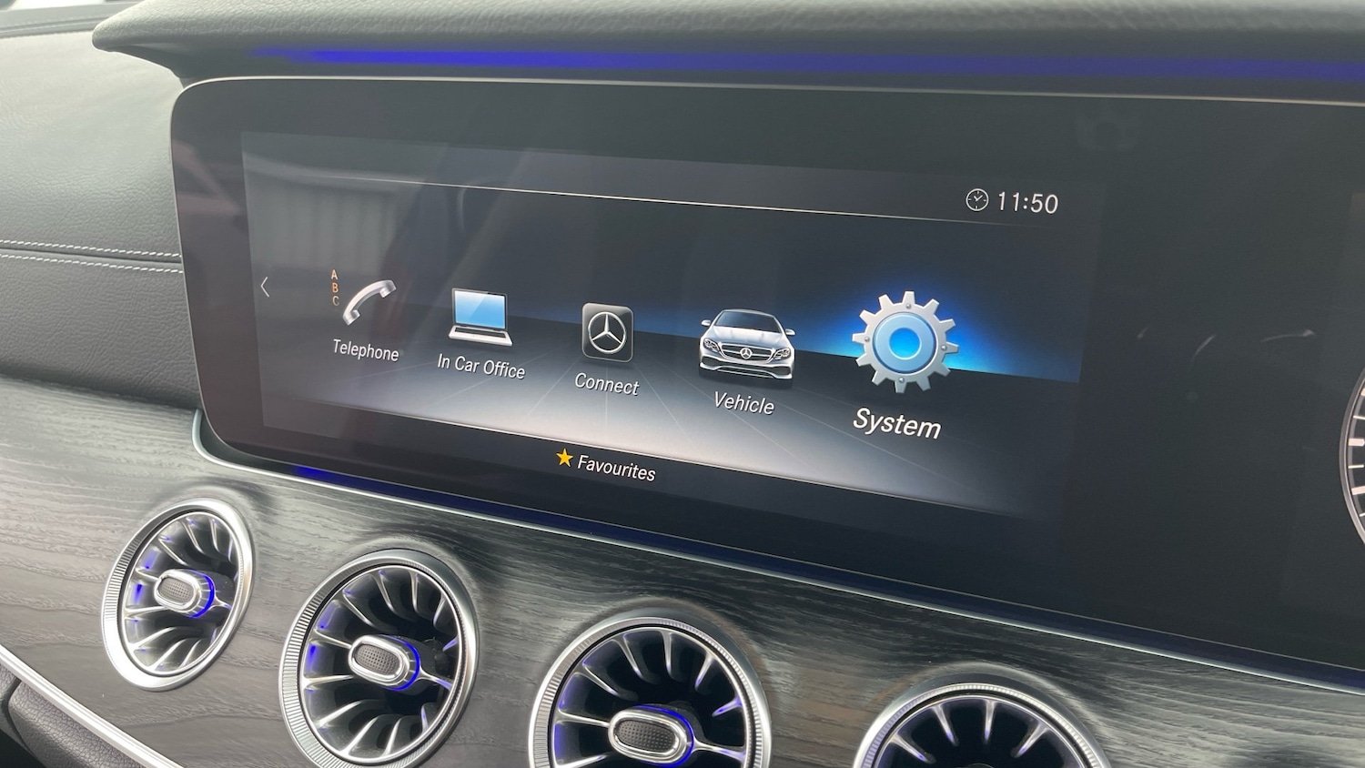 Used Mercedes-Benz E Class 2019 for sale - 76450232: Photo 12