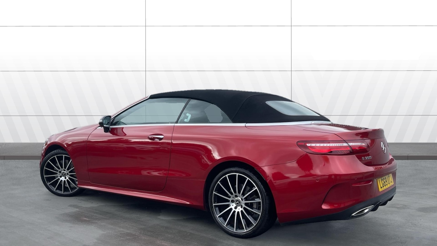 Used Mercedes-Benz E Class 2019 for sale - 76450232: Photo 2