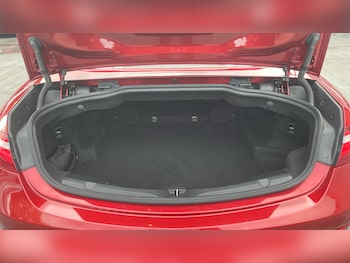 Used Mercedes-Benz E Class 2019 for sale - 76450232: Photo