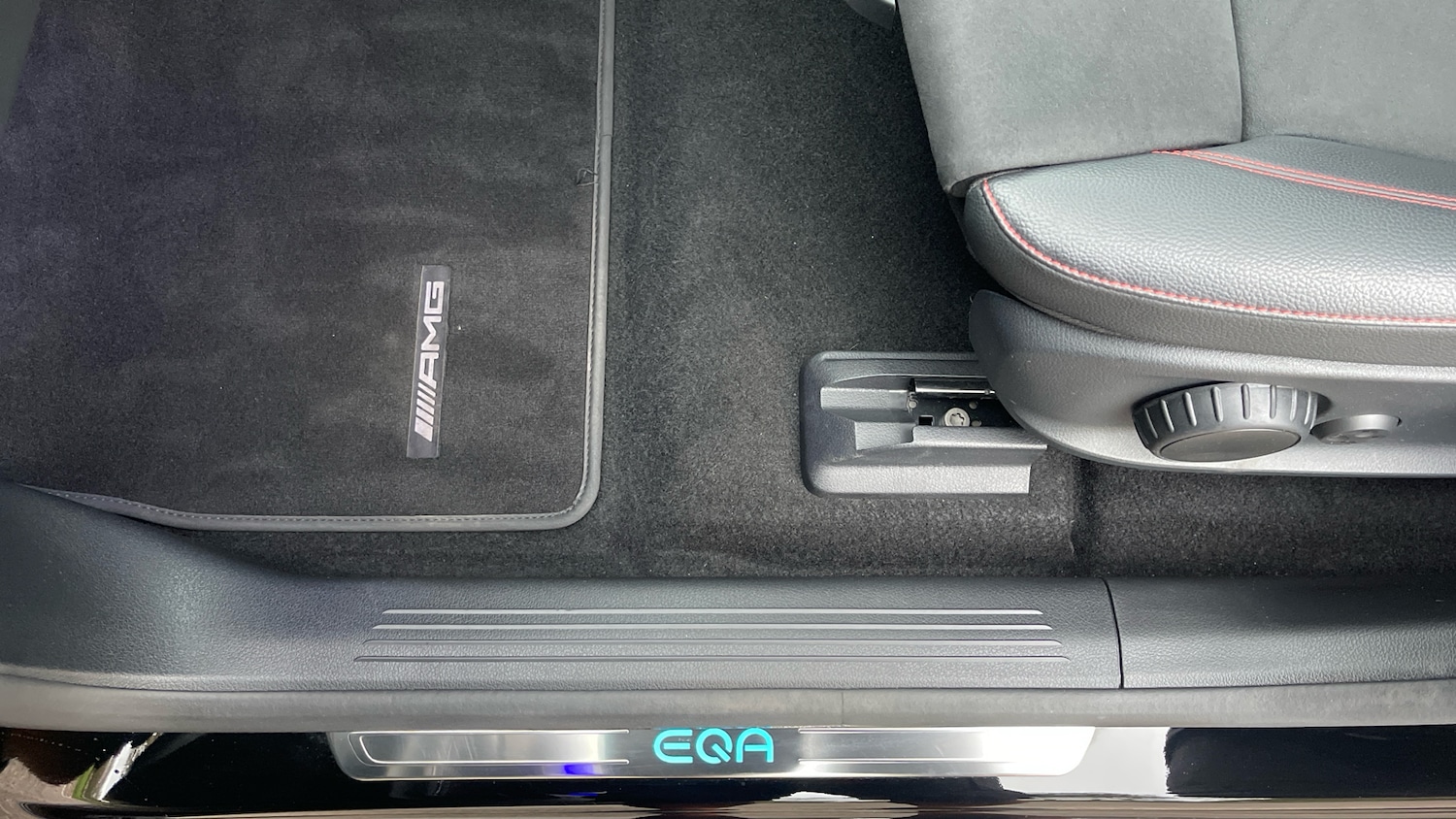 Used Mercedes-Benz EQA 2021 for sale - 76649518: Photo 31