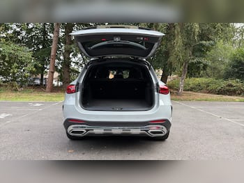 Used Mercedes-Benz GLC 2024 for sale - 79867865: Photo