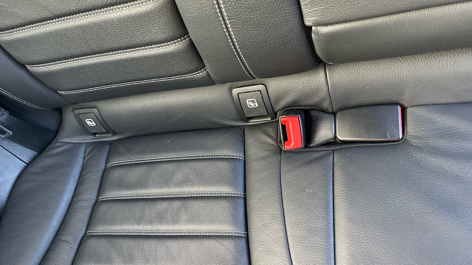 Used Mercedes-Benz GLC 2019 for sale - 76681617: Photo 17