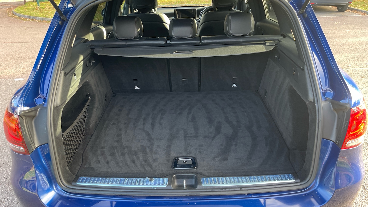 Used Mercedes-Benz GLC 2019 for sale - 76681617: Photo 4