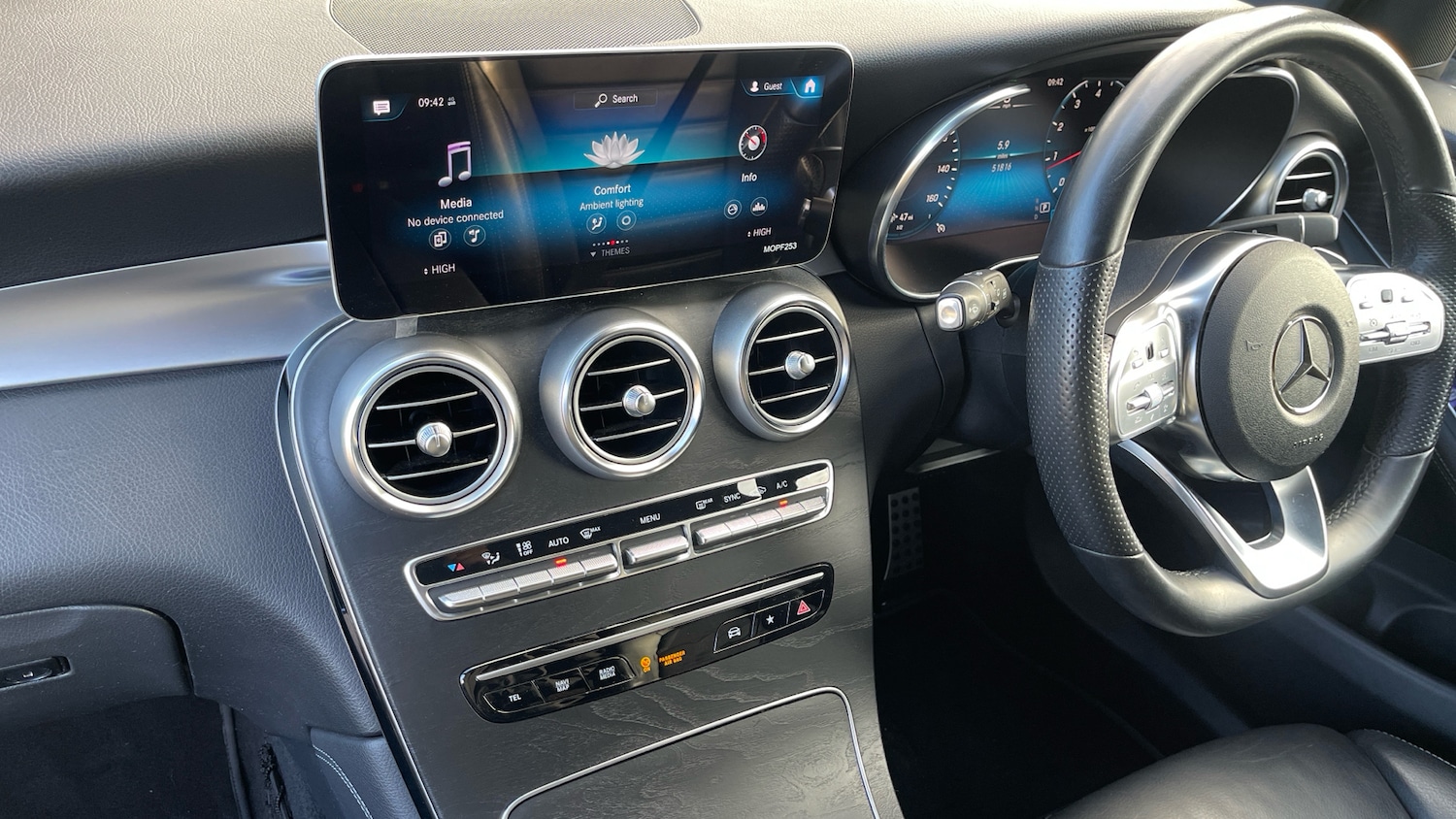 Used Mercedes-Benz GLC 2019 for sale - 76681617: Photo 9