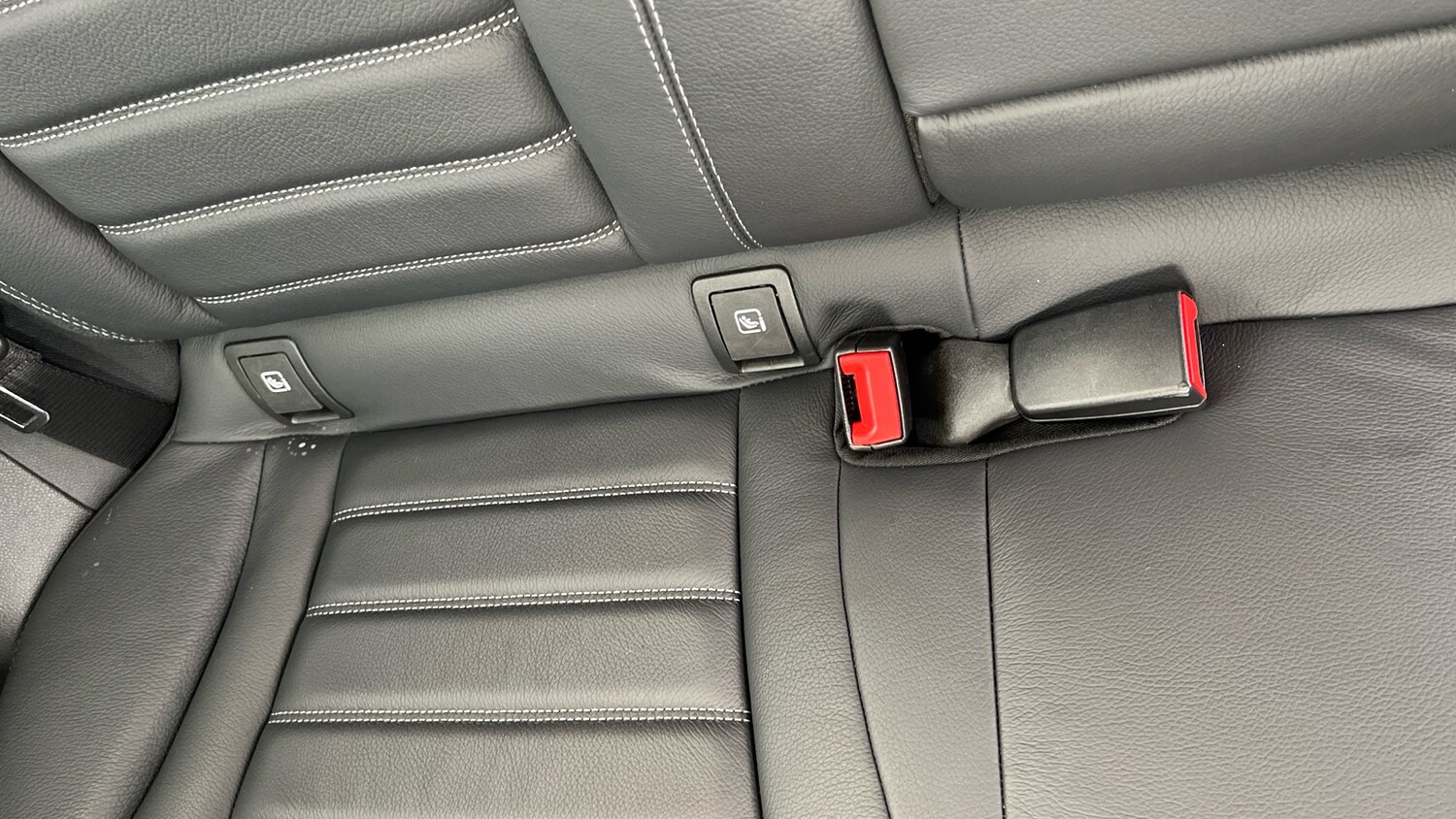 Used Mercedes-Benz GLC 2022 for sale - 76542773: Photo 17