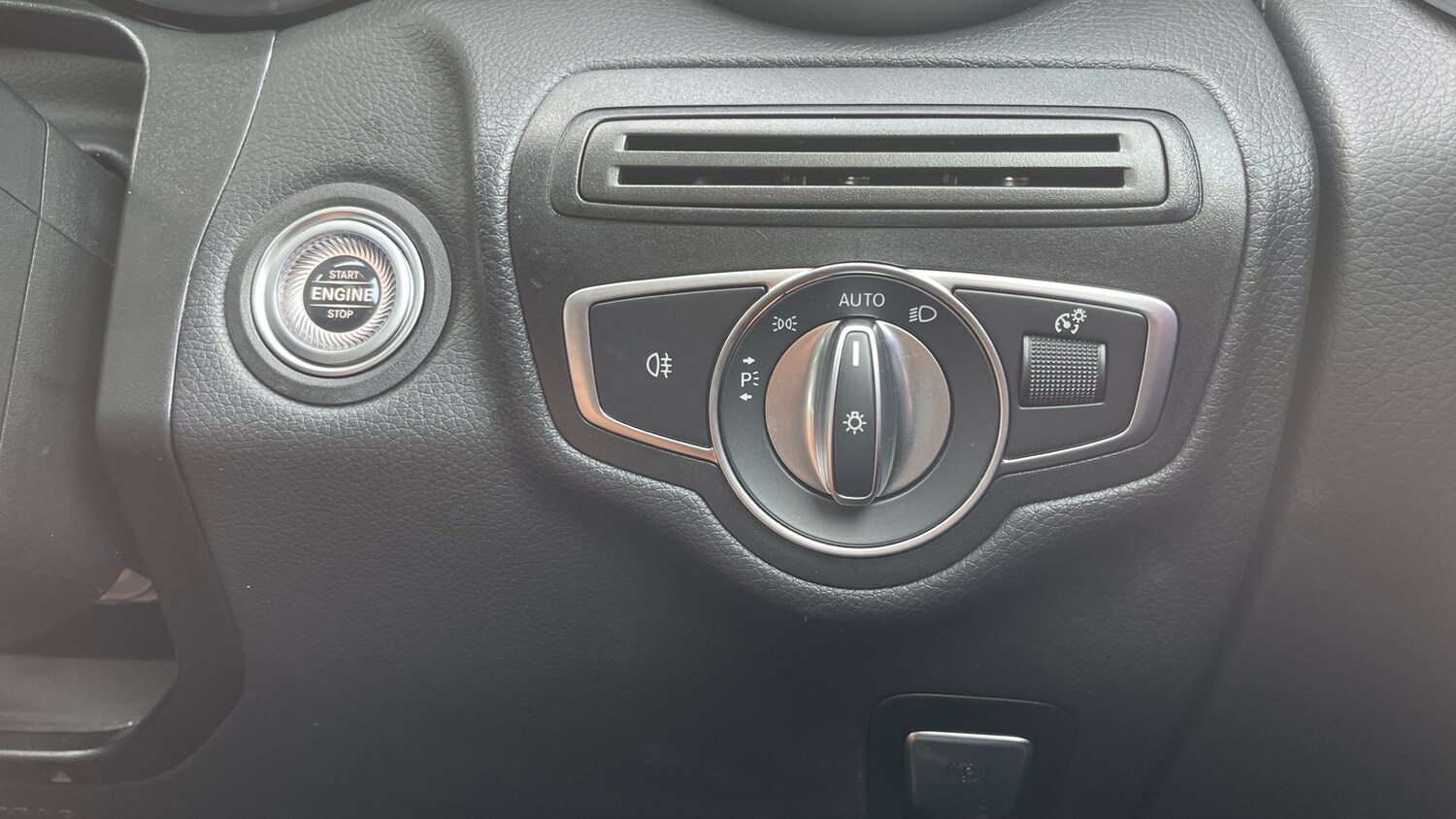 Used Mercedes-Benz GLC 2022 for sale - 76542773: Photo 38