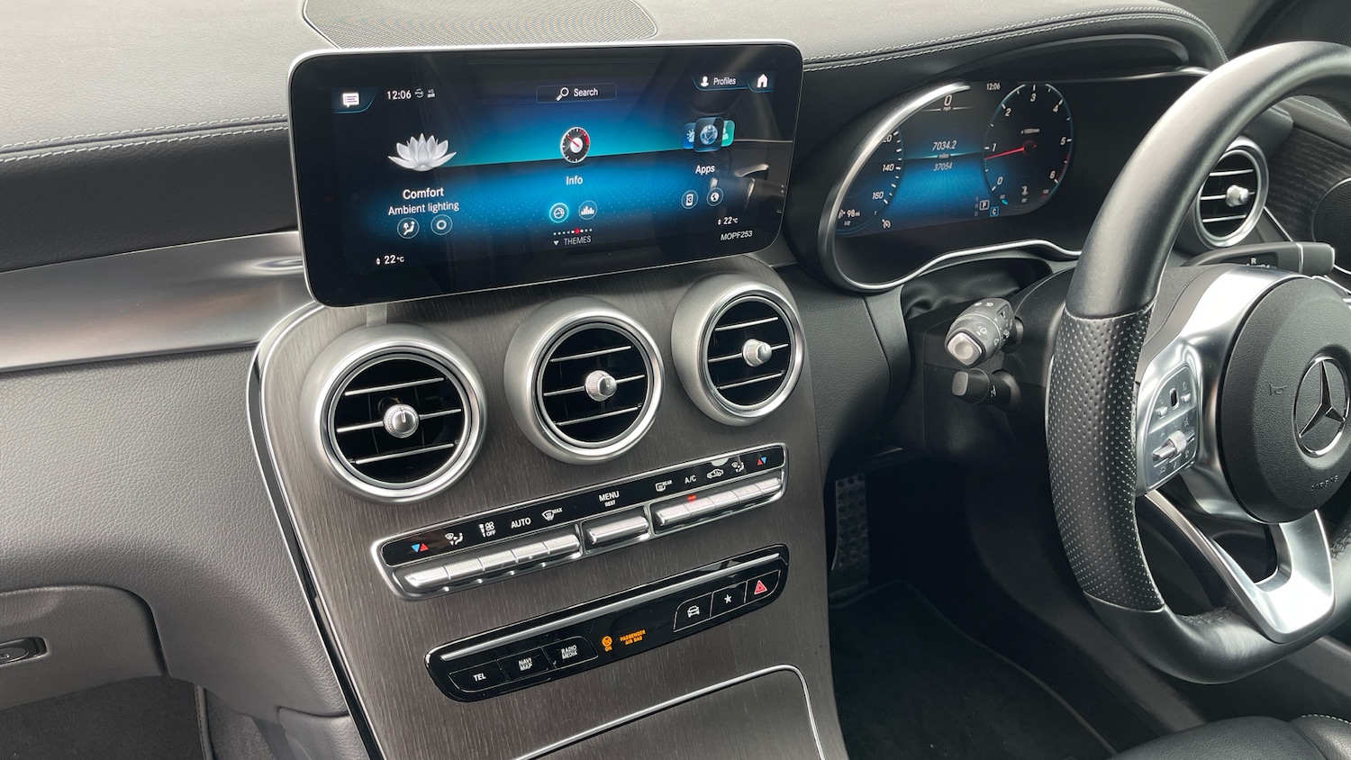 Used Mercedes-Benz GLC 2022 for sale - 76542773: Photo 9