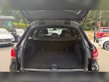 Used Mercedes-Benz GLC 2021 for sale - 79205135: Photo