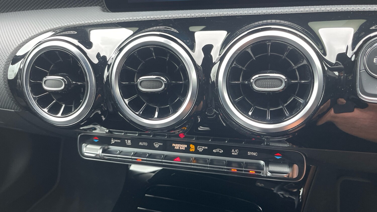 Used Mercedes-Benz A-Class 2022 for sale - 77337507: Photo 39