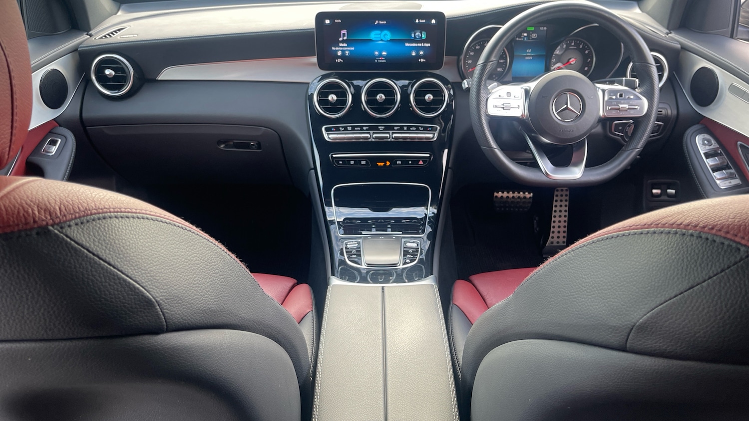 Used Mercedes-Benz GLC 2022 for sale - 76402303: Photo 10