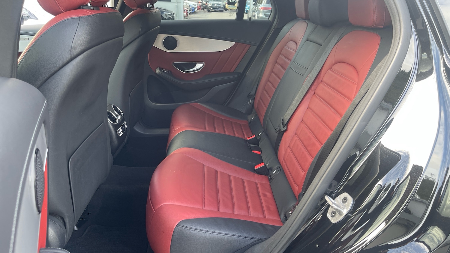 Used Mercedes-Benz GLC 2022 for sale - 76402303: Photo 16