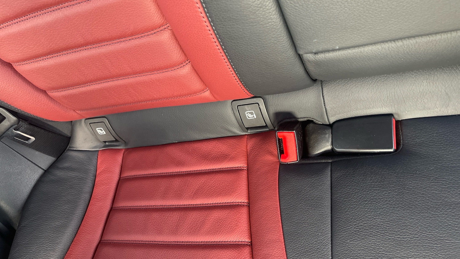 Used Mercedes-Benz GLC 2022 for sale - 76402303: Photo 17