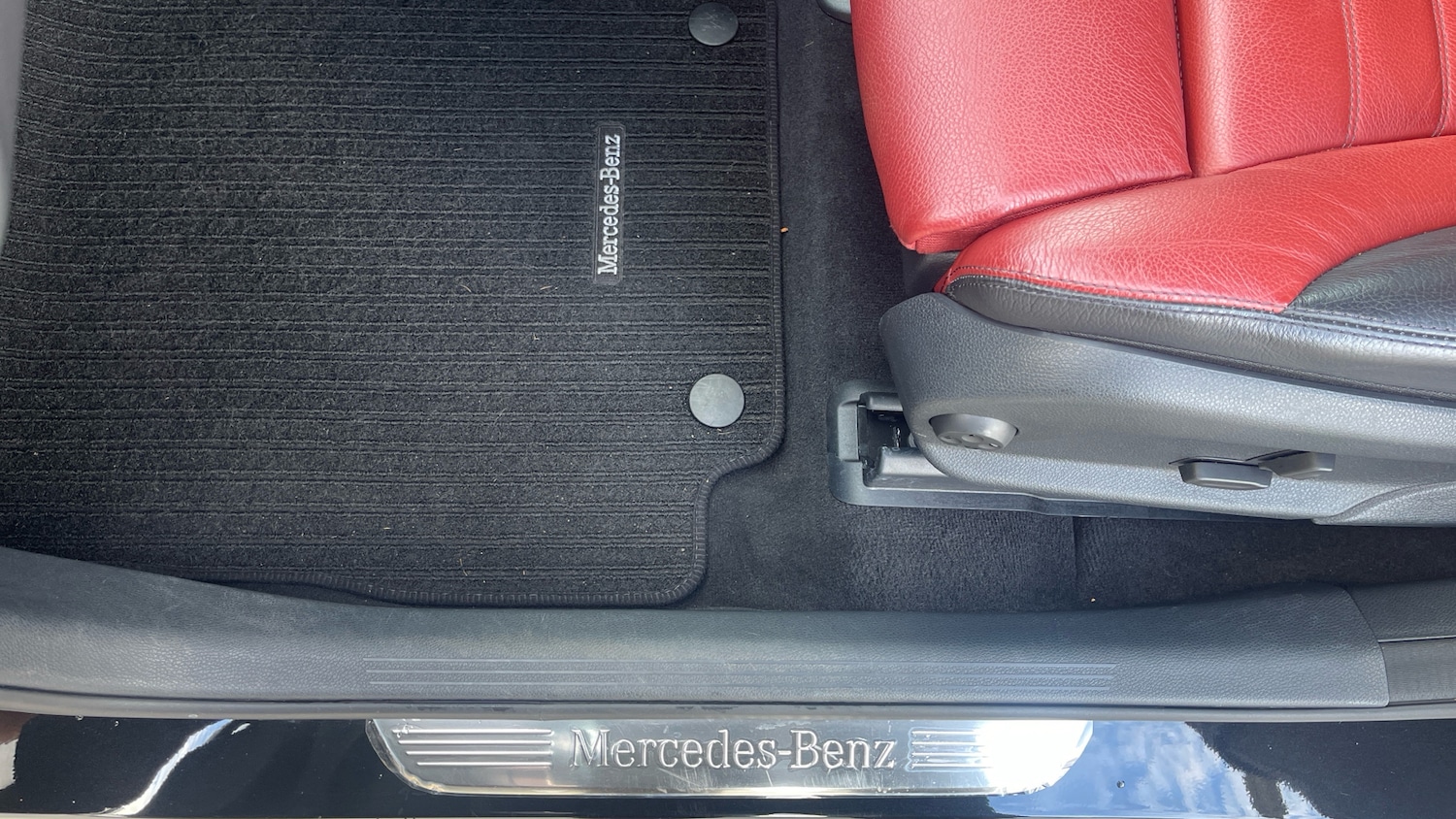 Used Mercedes-Benz GLC 2022 for sale - 76402303: Photo 33