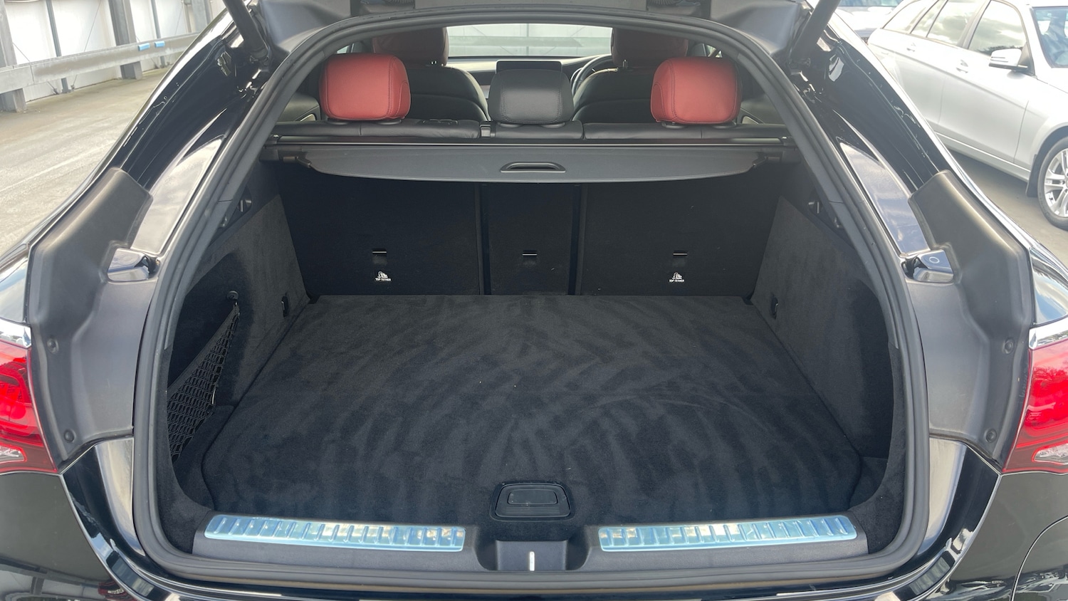 Used Mercedes-Benz GLC 2022 for sale - 76402303: Photo 4