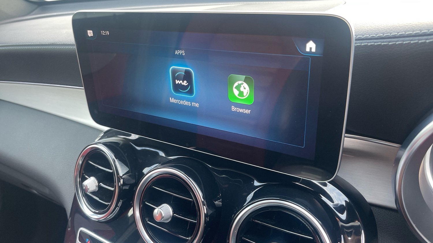 Used Mercedes-Benz GLC 2022 for sale - 76402303: Photo 43