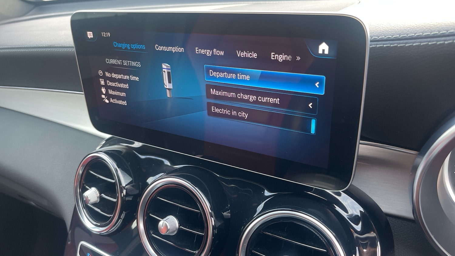 Used Mercedes-Benz GLC 2022 for sale - 76402303: Photo 44