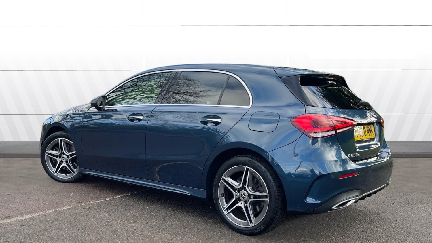 Used Mercedes-Benz A-Class 2020 for sale - 77489854: Photo 2