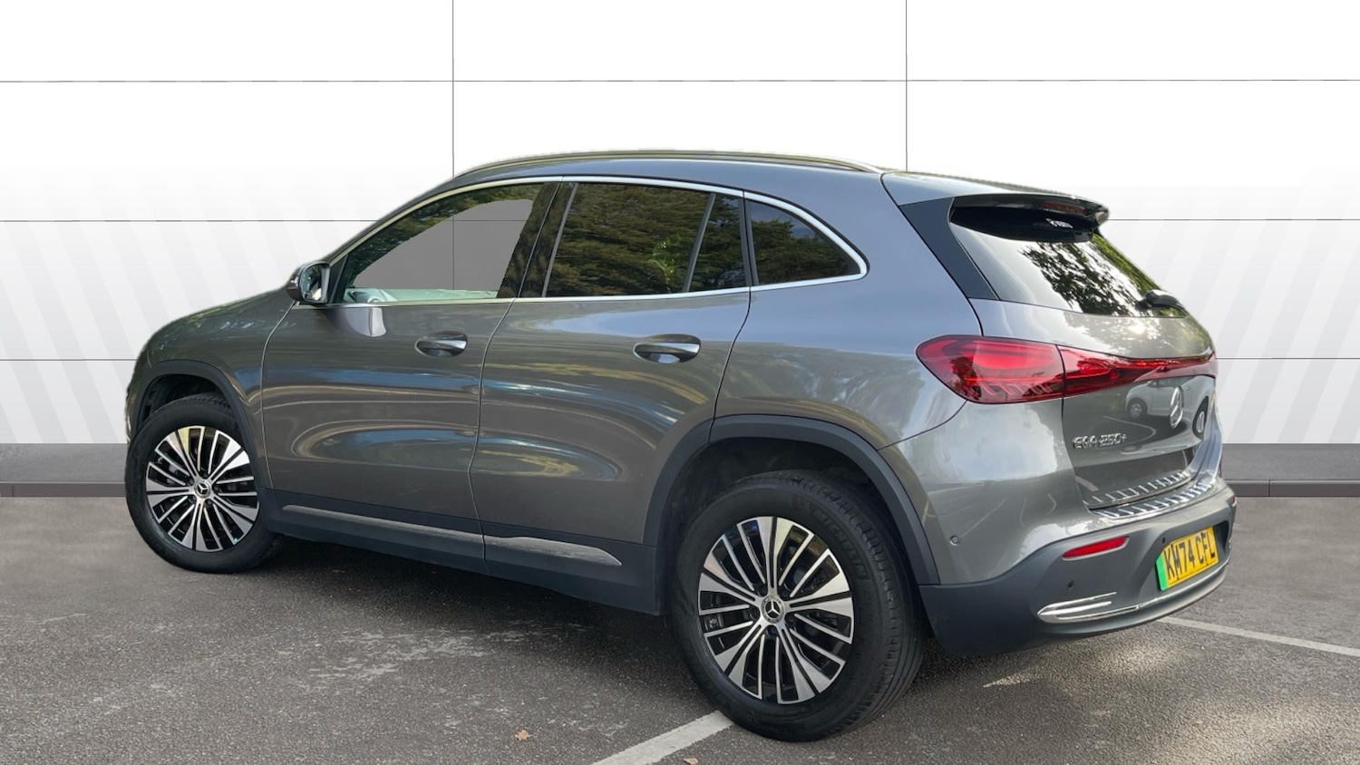 Used Mercedes-Benz EQA 2024 for sale - 76114214: Photo 2