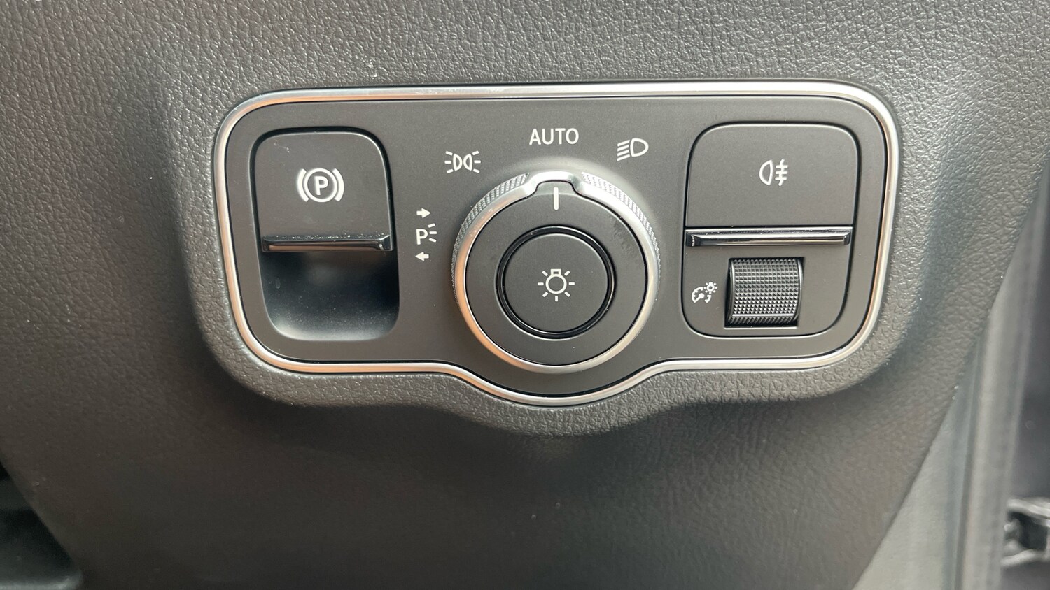 Used Mercedes-Benz GLA 2024 for sale - 77501183: Photo 37