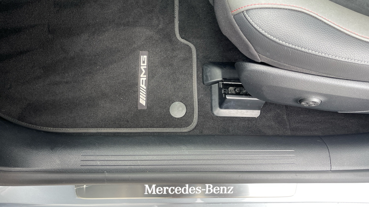 Used Mercedes-Benz EQA 2023 for sale - 76564915: Photo 32