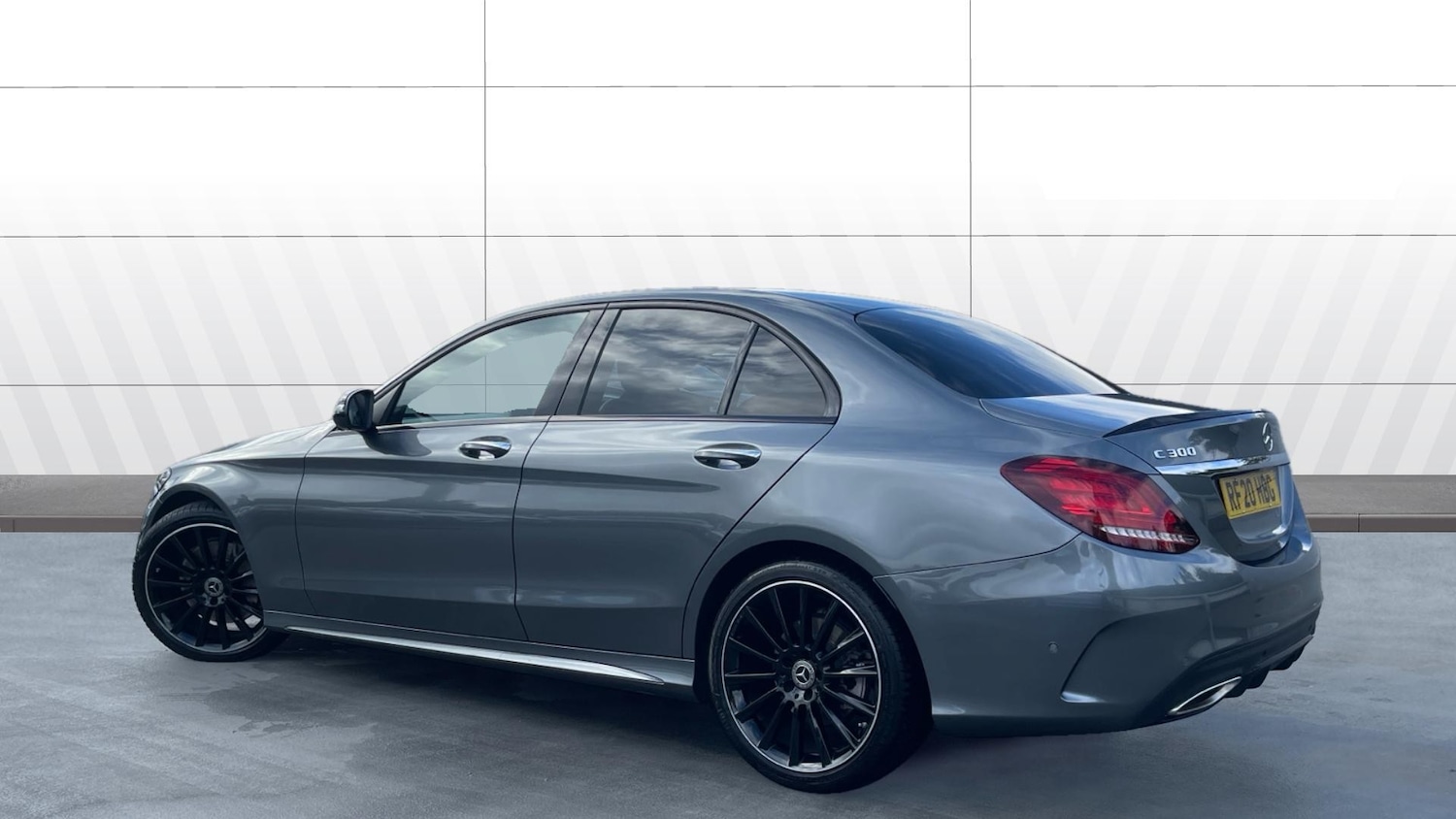 Used Mercedes-Benz C Class 2020 for sale - 76391606: Photo 2