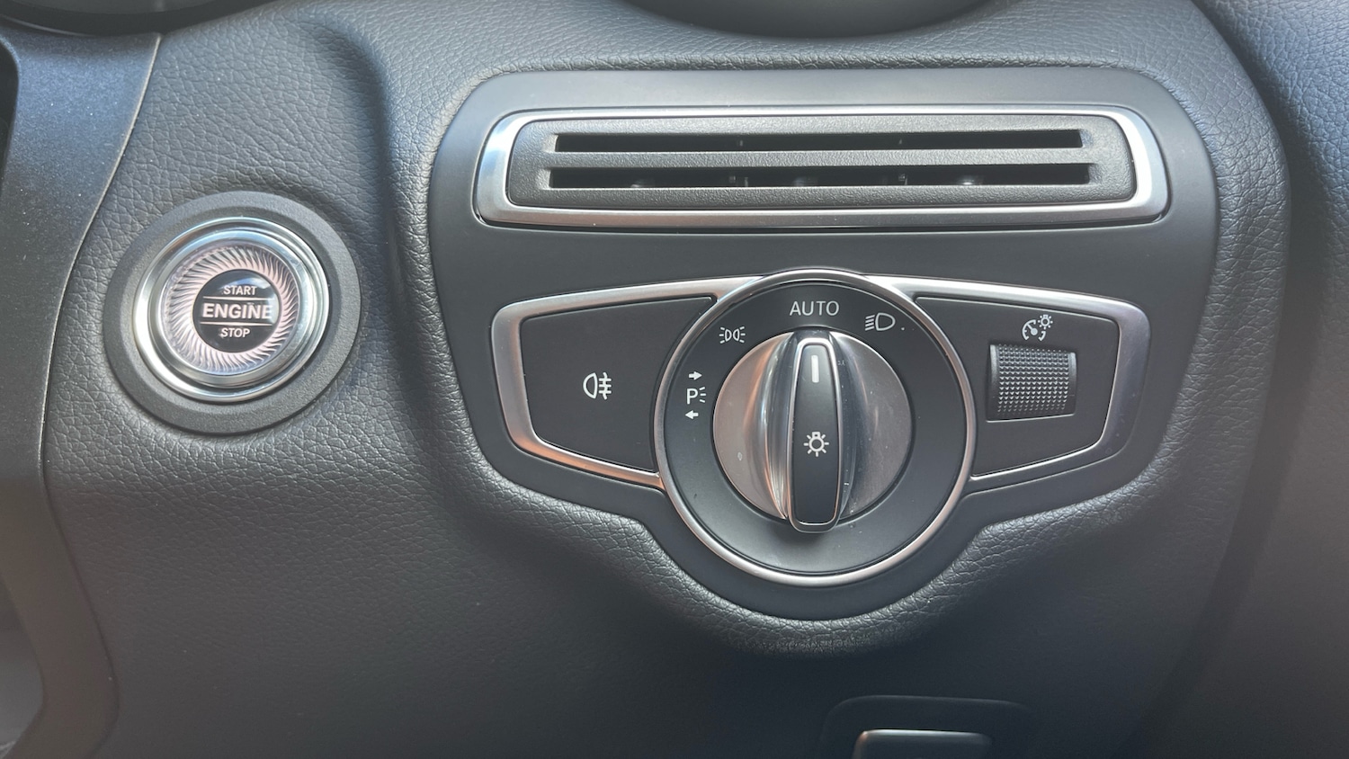 Used Mercedes-Benz C Class 2020 for sale - 76391606: Photo 37