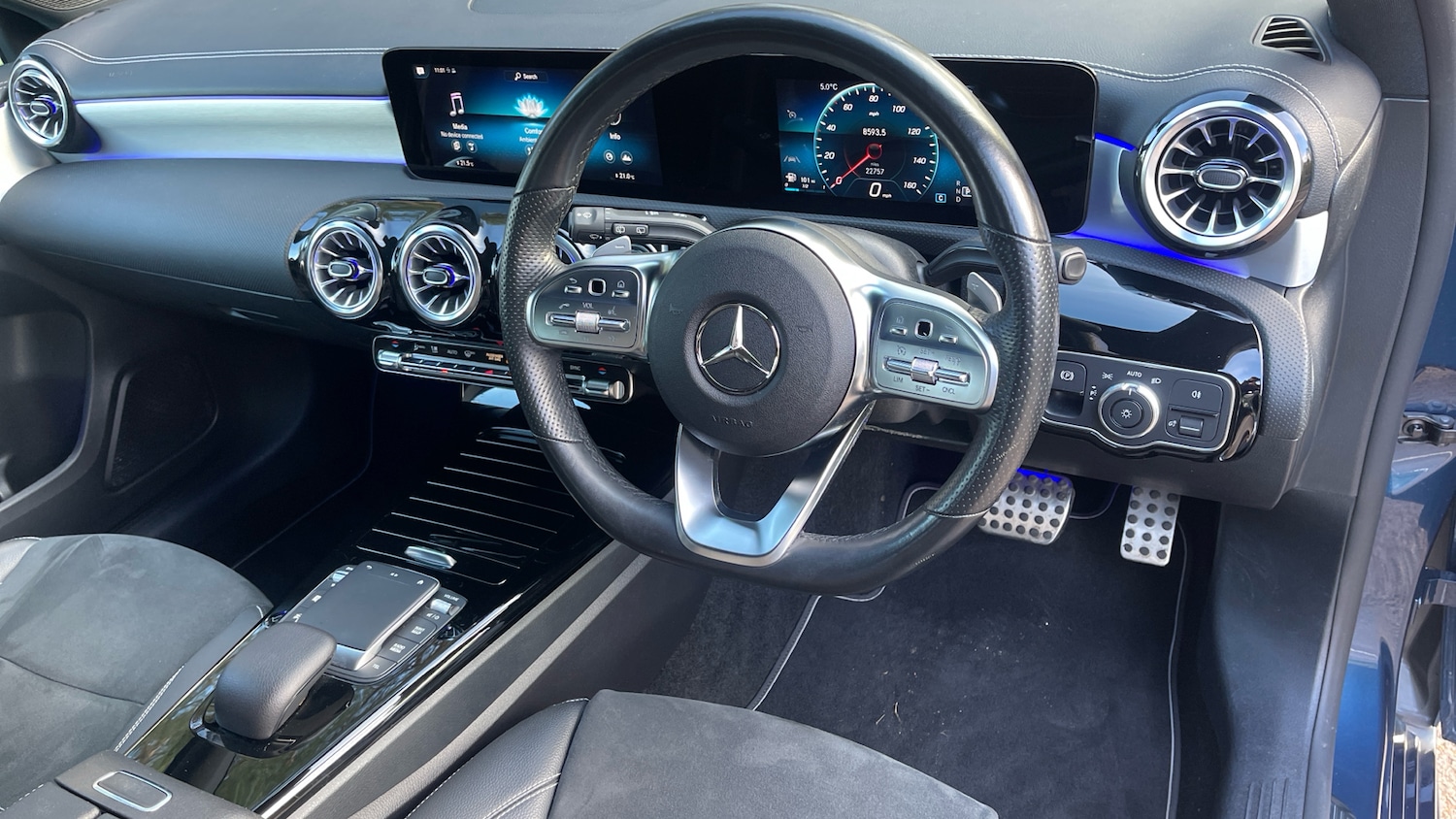 Used Mercedes-Benz A-Class 2022 for sale - 76649517: Photo 11